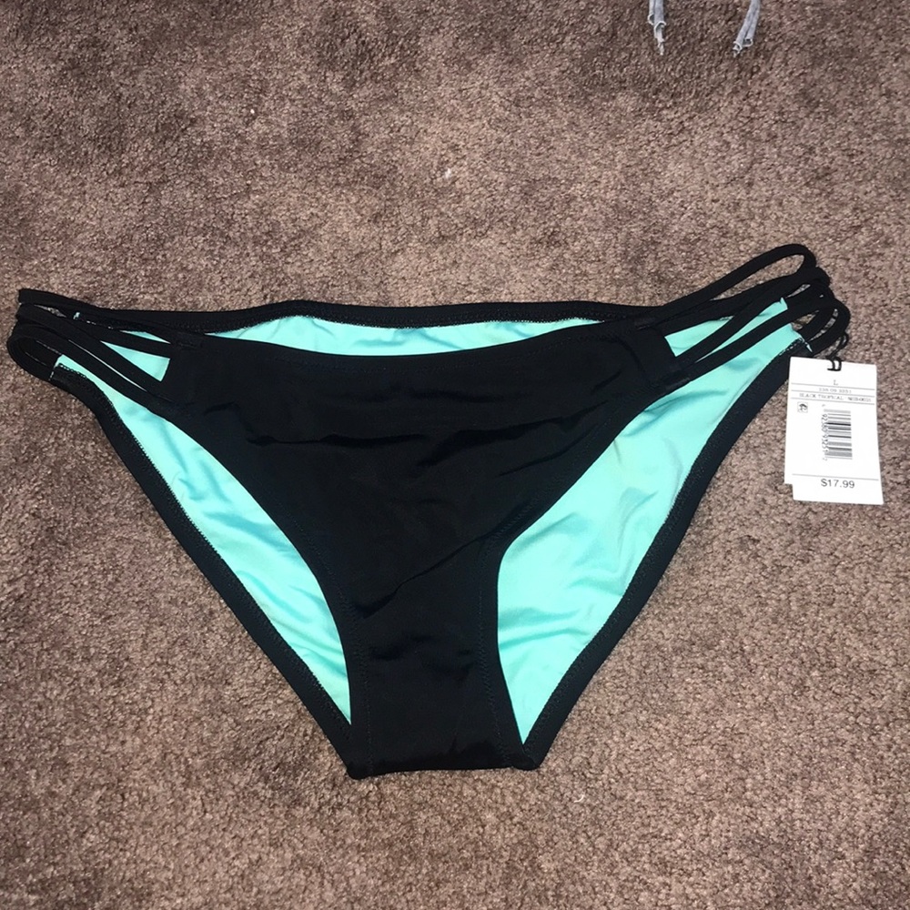 BLACK BIKINI BOTTOM